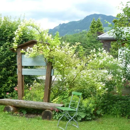 Daire Hozhaus-lang Fischen im Allgaeu